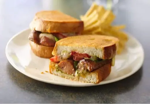 Grilled Chicken Sausages Sandwich