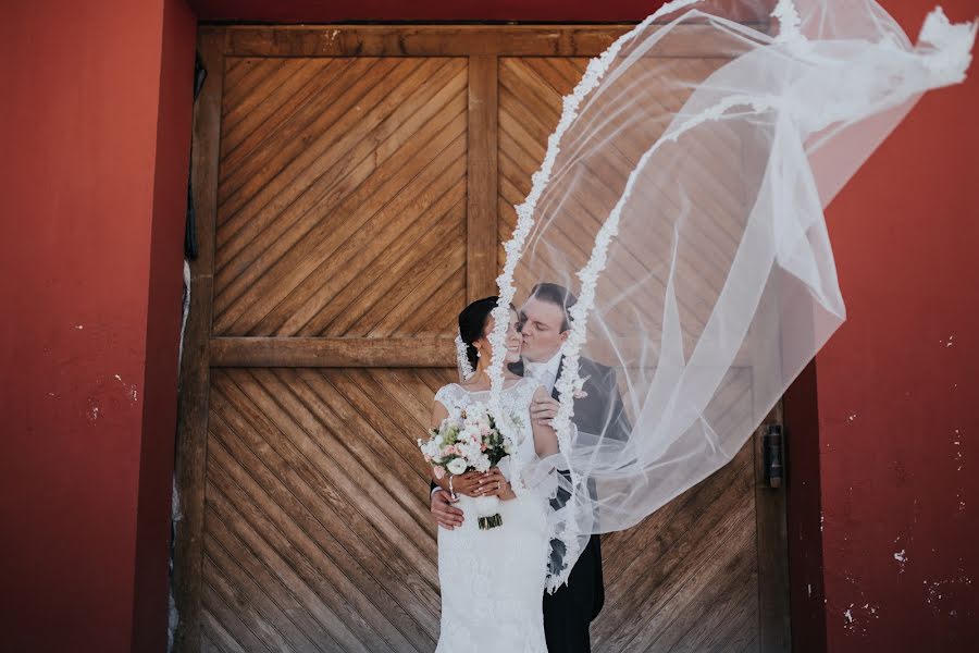 婚礼摄影师Antonio Barberena（antonio11）。2018 4月27日的照片