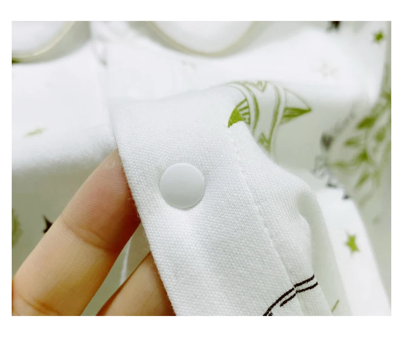 Macacão para Bebê Recém-nascido Classe A Roupa de Algodão Puro para Bebês Conforto e suavidade para a pele delicada do seu bebê. Ideal para recém-nascidos.
