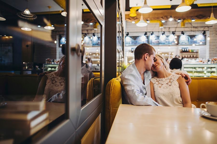 Wedding photographer Anastasiya Voskresenskaya (voskresenskaya). Photo of 19 August 2018