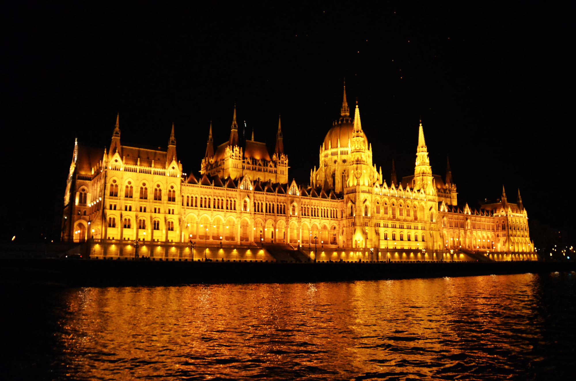 Budapest di lully