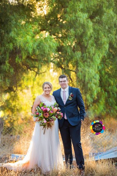 Fotógrafo de casamento Zowie Crump (zowie). Foto de 11 de fevereiro 2019