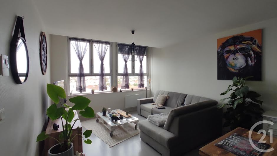 Vente appartement 3 pièces 66.27 m² à Saintes (17100), 186 500 €