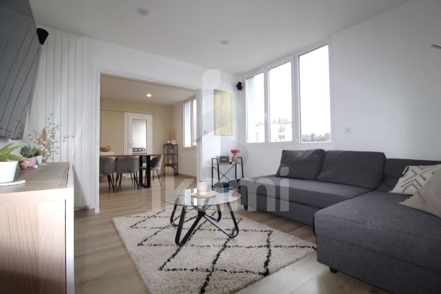 Vente appartement 4 pièces 76 m² à Bourg-les-valence (26500), 175 000 €