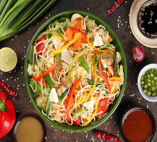 Veg Hakka Noodles