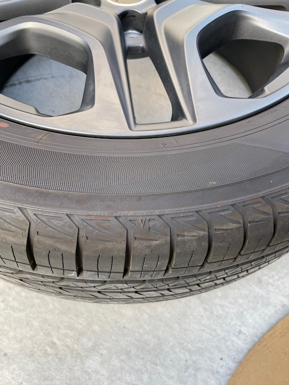 RAV4のrav4adventure・RAV4・235/55R19・純正タイヤとホイールに関するカスタム事例の投稿画像9枚目