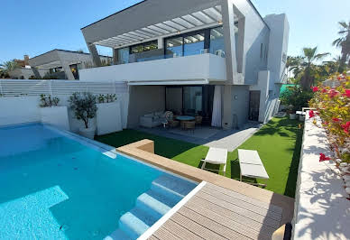 Villa with pool 5