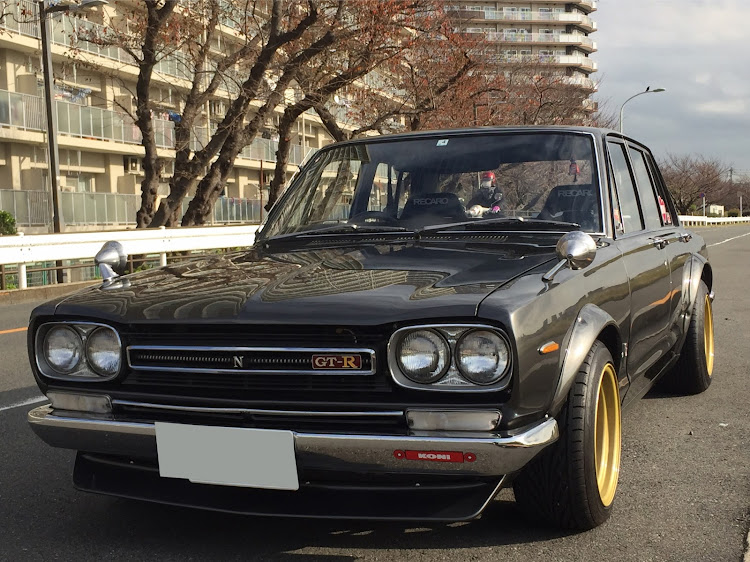 スカイラインのDIY・車高調整・スカイライン・ドライブに関するカスタム事例の投稿画像1枚目