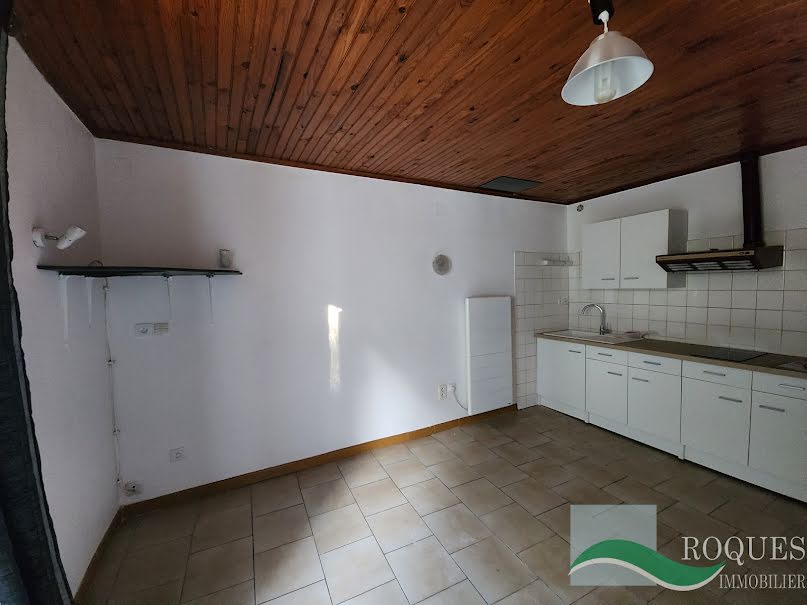 Location  appartement 2 pièces 30 m² à Lodeve (34700), 410 €