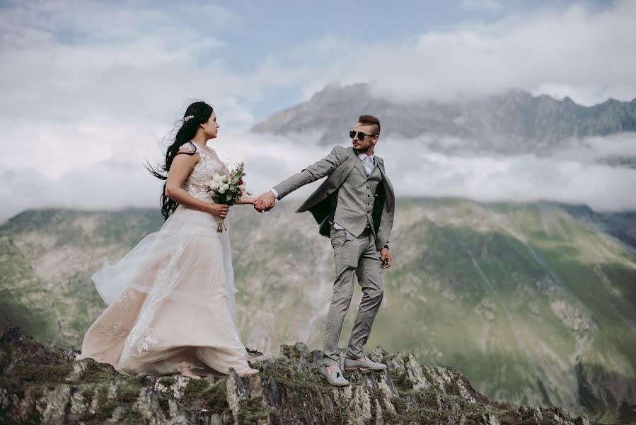 Wedding photographer Mikhail Mkhitaryan (mickeyphoto). Photo of 13 August 2018