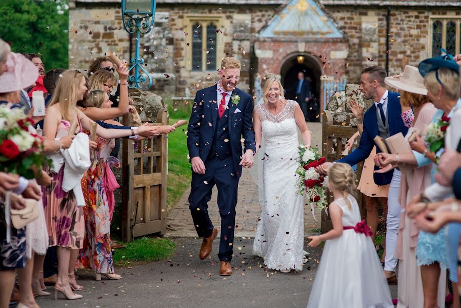 Wedding photographer Mia Hooper (miaphotography). Photo of 26 July 2019