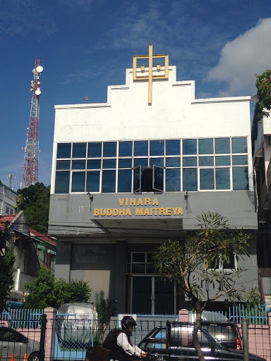 Vihara Budha Maitreya