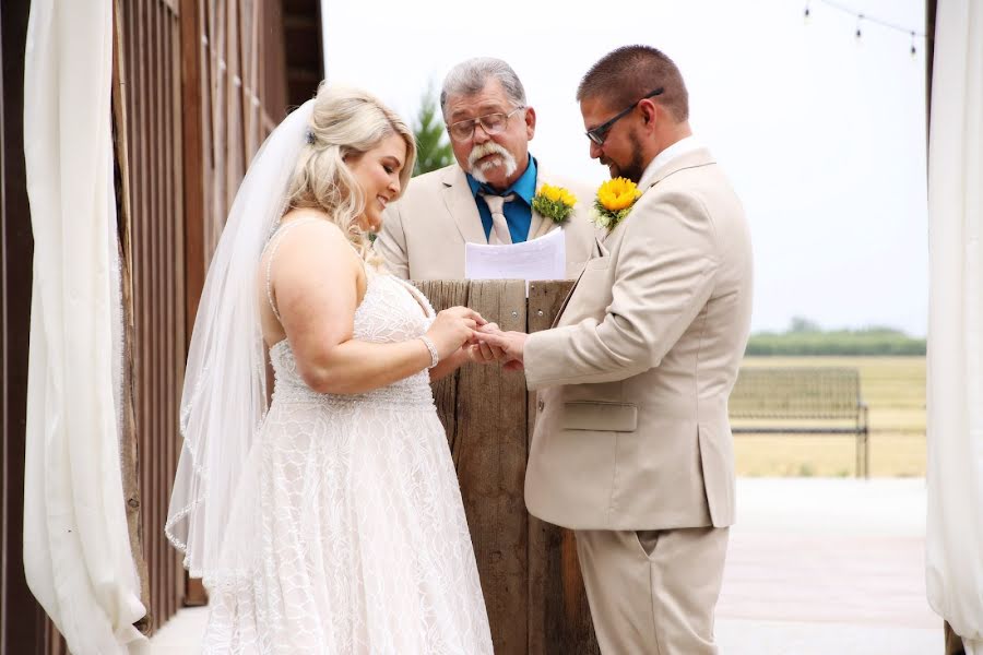 Wedding photographer Natasha Burnett (natashaburnett). Photo of 29 February 2020