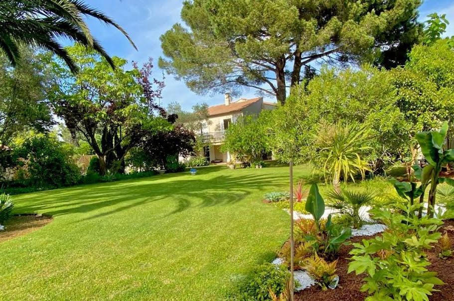 Vente villa 6 pièces 224 m² à Garons (30128), 649 950 €