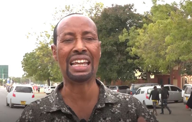 Garissa Knut executive Abdirizack Hussein speaking to the press in Garissa town on Wednesday.