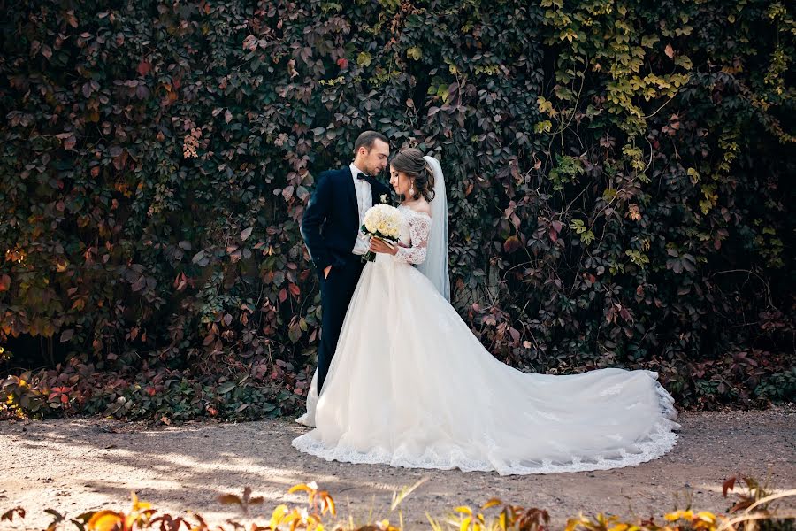 Nhiếp ảnh gia ảnh cưới Alena Barinova (aleonabarinova). Ảnh của 11 tháng 10 2017