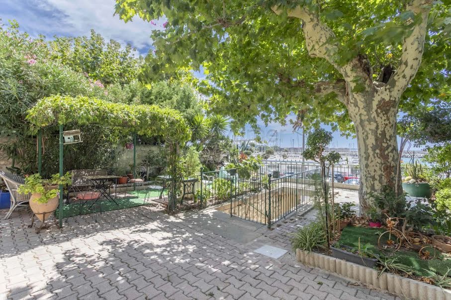 Vente maison 9 pièces 172 m² à Marseille 16ème (13016), 890 000 €