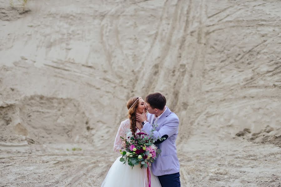 Photographe de mariage Olya Rogozhina (olyaro). Photo du 12 avril 2016