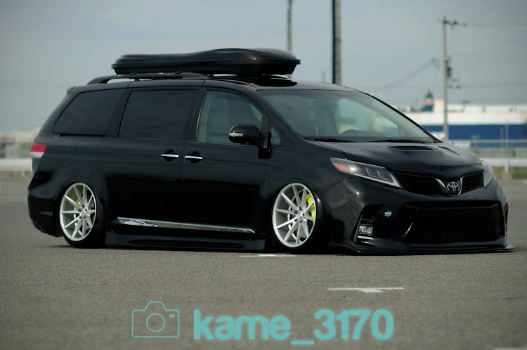 シエナのシエナ・PickUpCars2025・泉大津フェニックスに関するカスタム事例の投稿画像1枚目