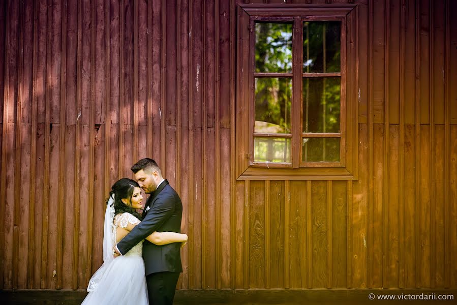 Fotografo di matrimoni Victor Darii (id238093491). Foto del 24 aprile 2018