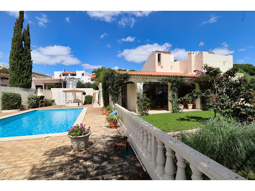 Villa avec piscine en bord de mer 3