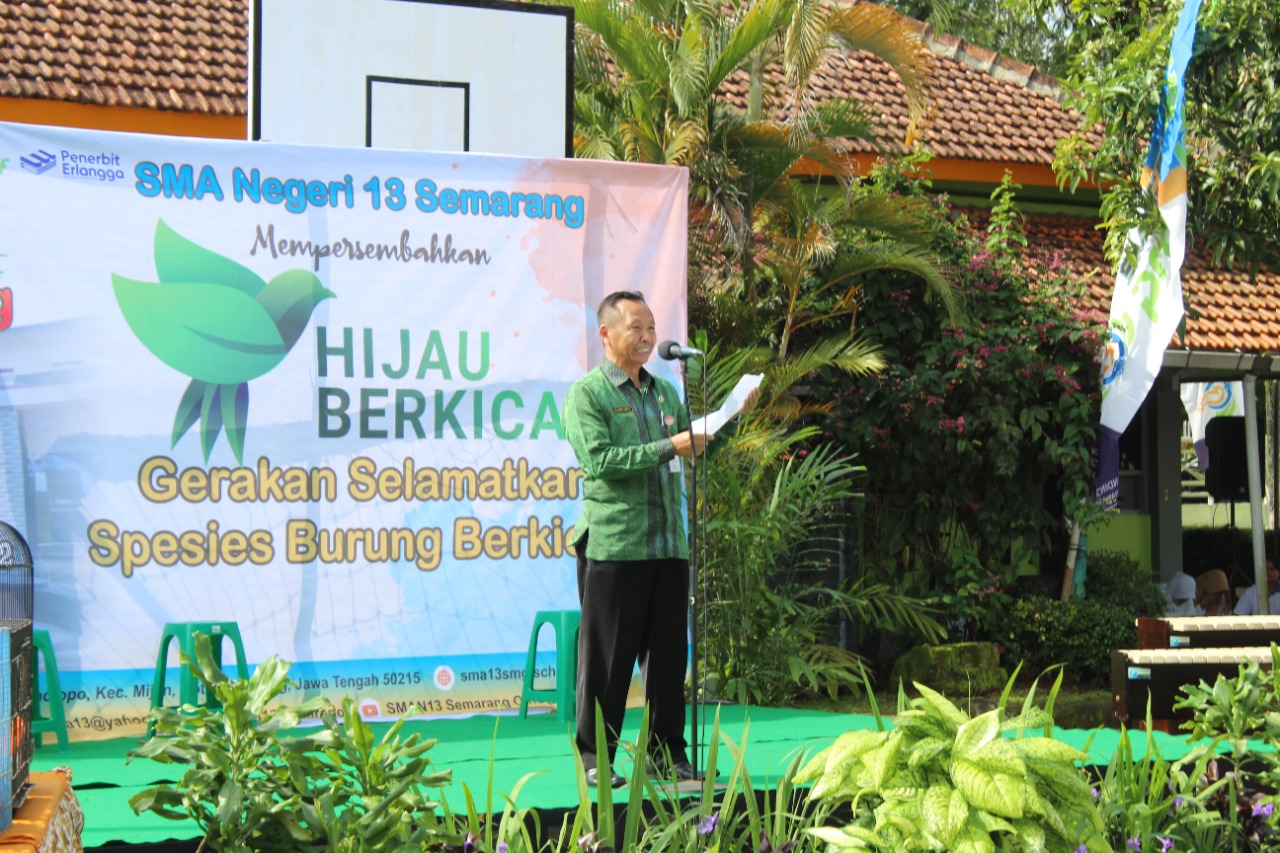 SMAN 13 Semarang Mencatat Rekor LEPRID Melepas 1013 Burung Kicau, dalam Acara Cabdin Siji Seneng Bareng