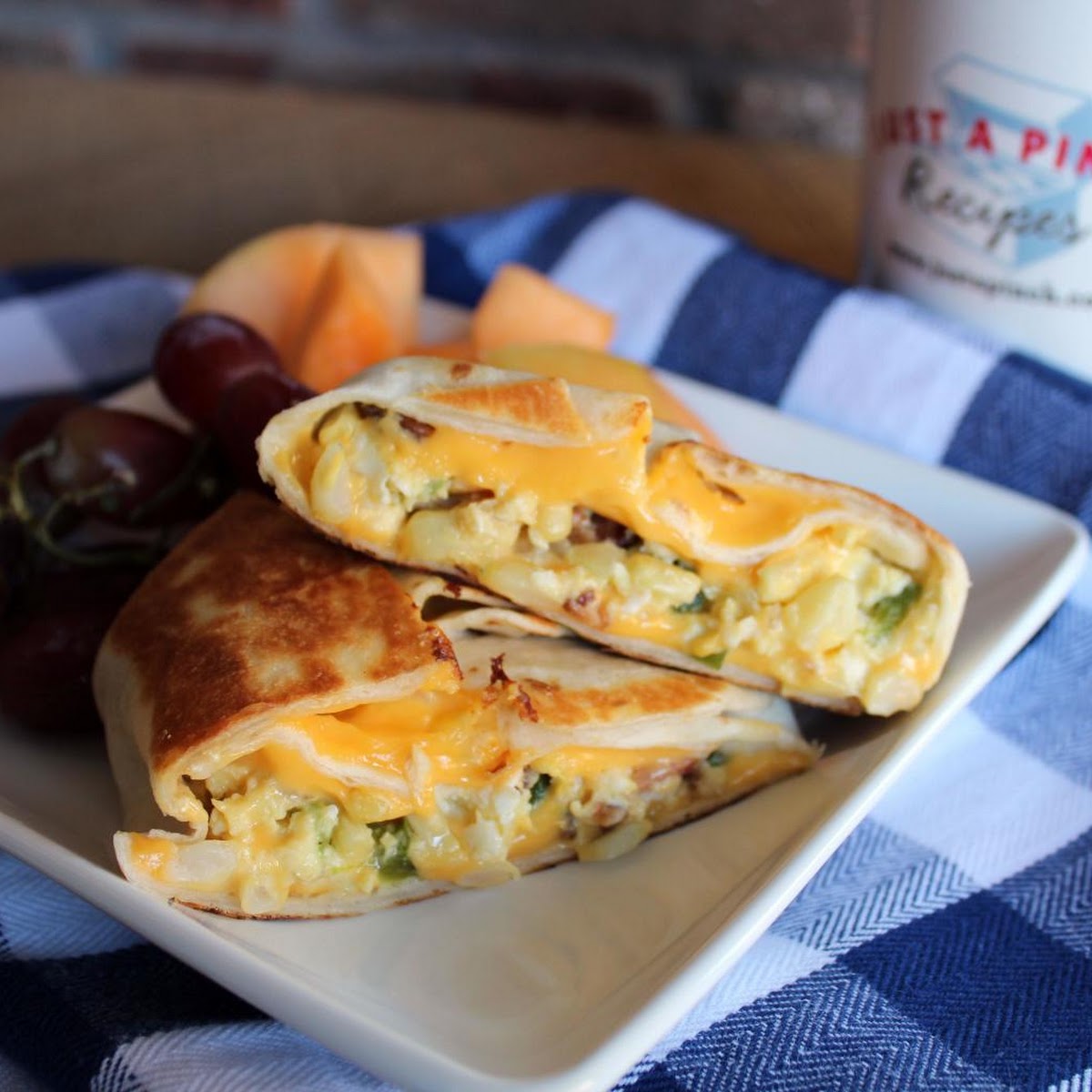 Easy Breakfast Crunchwrap + {VIDEO}