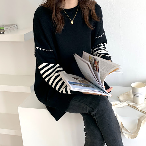 Title 5, Womens Black and White Striped Colorblock Swea...