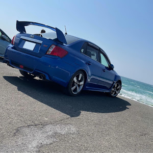 インプレッサ WRX STI GVF