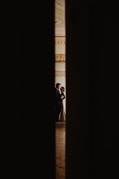 Wedding photographer Emanuele Guadagno (inbiancoenero). Photo of 24 January 2019