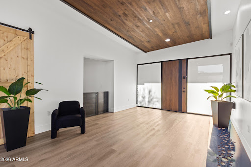 House with pool 5