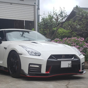 NISSAN GT-R R35