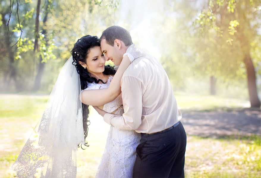 Esküvői fotós Natalya Tikhonova (martiya). Készítés ideje: 2014 május 26.