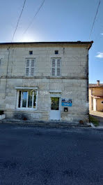 maison à Bazac (16)