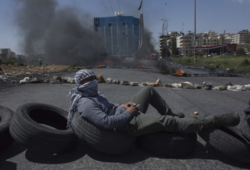 Izraelski snajperisti i tenkovi čekaju Palestince
