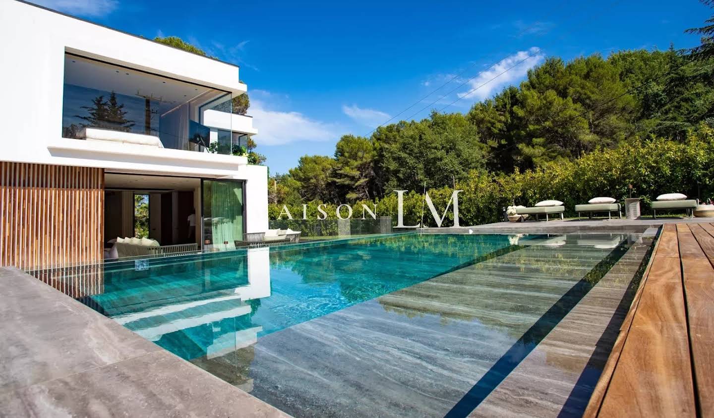 Villa with pool Cannes