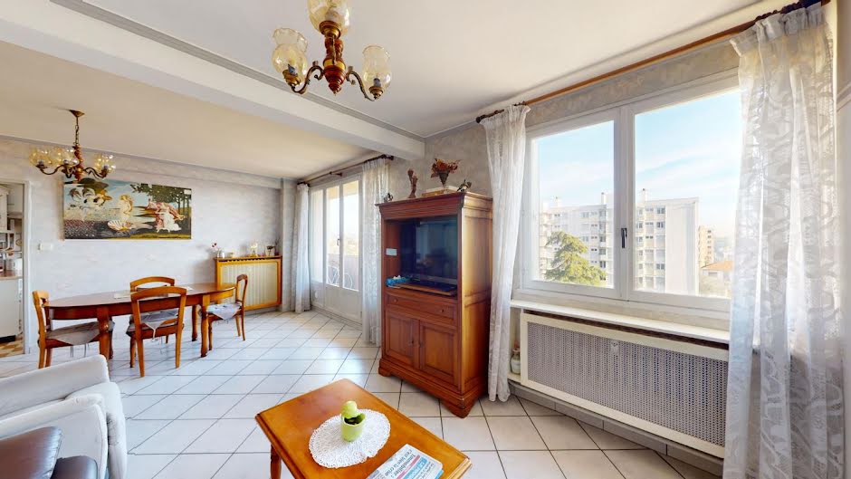 Vente appartement 5 pièces 79 m² à Vaulx-en-Velin (69120), 175 000 €