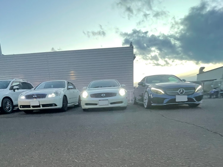 スカイラインクーペのベンツCクラスクーペ・乗り換え・クーペはいいぞ〜・ホイール交換・PY50フーガに関するカスタム事例の投稿画像1枚目