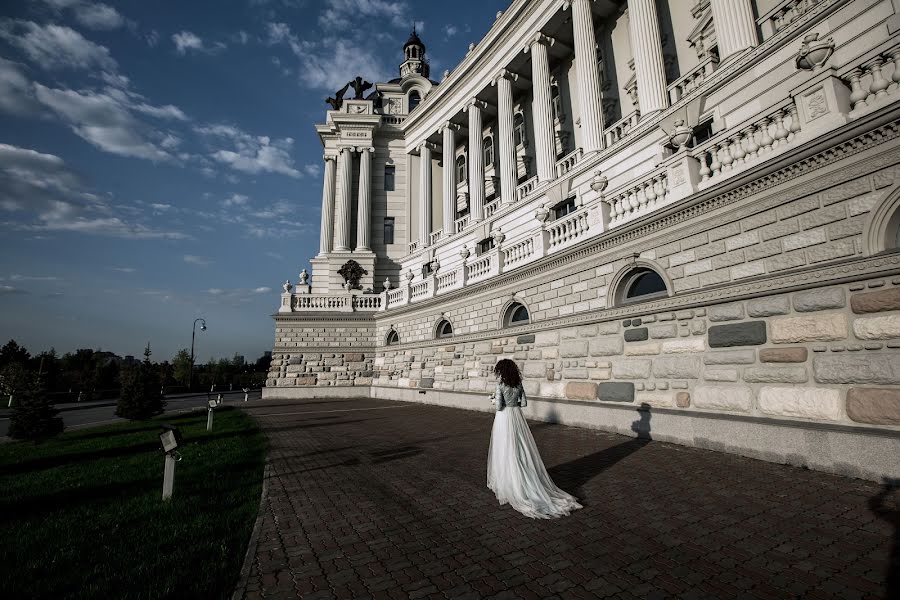 Fotógrafo de casamento Oksana Saveleva (tesattices). Foto de 15 de maio 2019