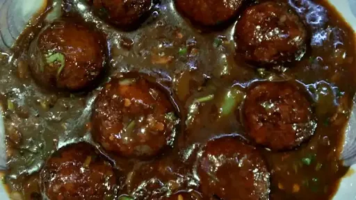 Vegetable Manchurian [8 Pieces]