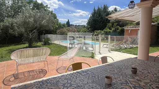House with pool and terrace 3