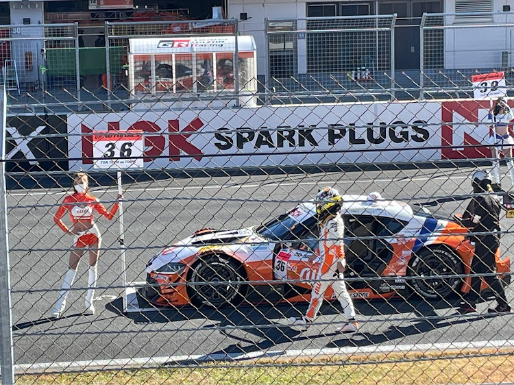 ロードスターの富士山とコラボ・富士スピードウェイ・スーパーGT最終戦・室屋選手フライトパフォーマンスに関するカスタム事例の投稿画像6枚目