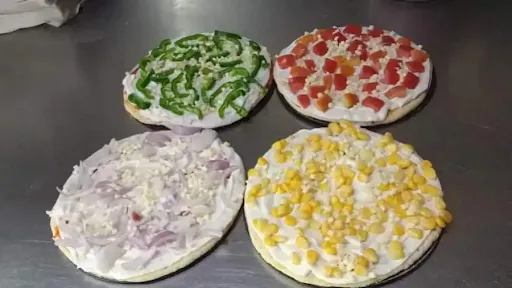 Four Soft Pizza Veg Single Combo