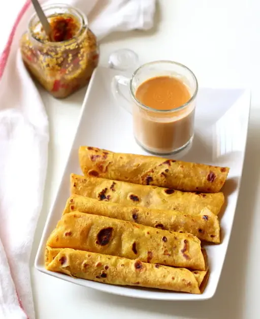 Plain Butter Paratha (2) + Tea (250 Ml)