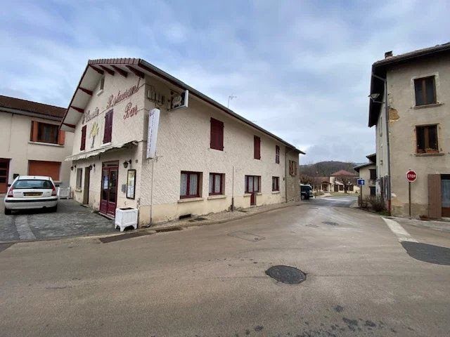 Vente maison 4 pièces 200 m² à Notre-Dame-de-l'Osier (38470), 157 000 €