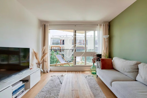 Apartment 4