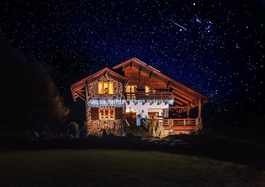 Fotógrafo de casamento Pavel Gomzyakov (pavelgo). Foto de 30 de dezembro 2015