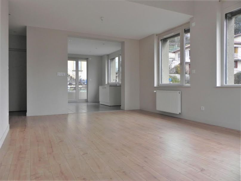 Location  appartement 6 pièces 127 m² à Saint-Etienne (42000), 1 305 €