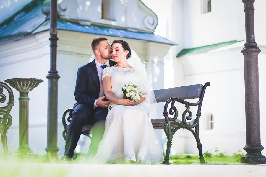 Wedding photographer Oksana Ivanova (oksanaivanova). Photo of 14 October 2016