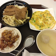 財神爺魯肉飯(西屯店)